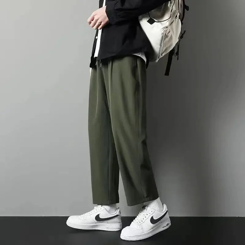 Loose-Fit Cropped Pants